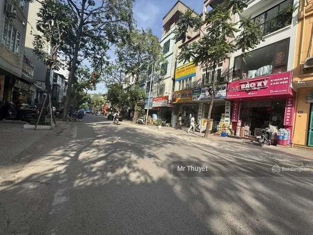 Cách phổ cổ 3km,nhà ngọc lâm-long biên-47m2-6 tầng,thang máy-ô tô đỗ cửa-full nội thất-nhỉnh 8 tỷ.