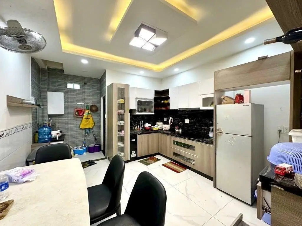 Ngay chung cư Cây Keo Tam Phú Thủ Đức - nhà mới 4PN đường xe hơi nội bộ - sẵn dòng tiền 11tr/tháng