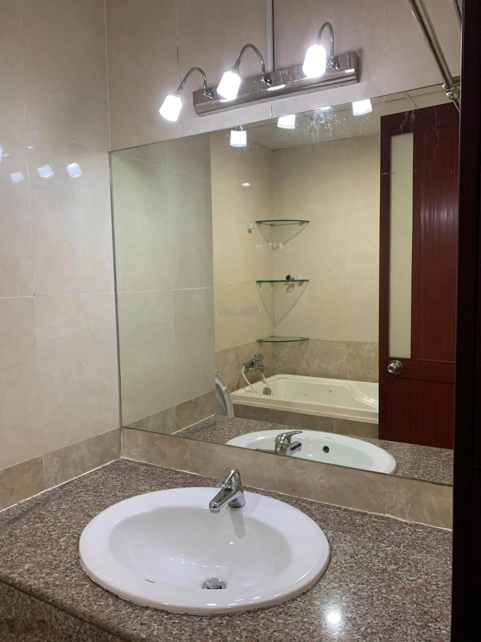 Bán CH Giai Việt - Chánh Hưng 854 TQB P5, Q8. DT150m2, 3PN, 3WC, đầy đủ nội thất, Giá bán 4.6tỷ