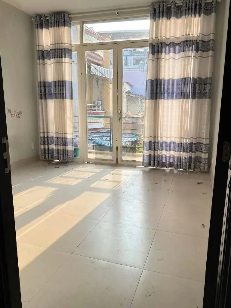 BÁN NHÀ MẶT TIỀN CHỢ RẠCH ÔNG, ĐƯỜNG XE HƠI NGUYỄN THỊ TẦN, QUẬN 8