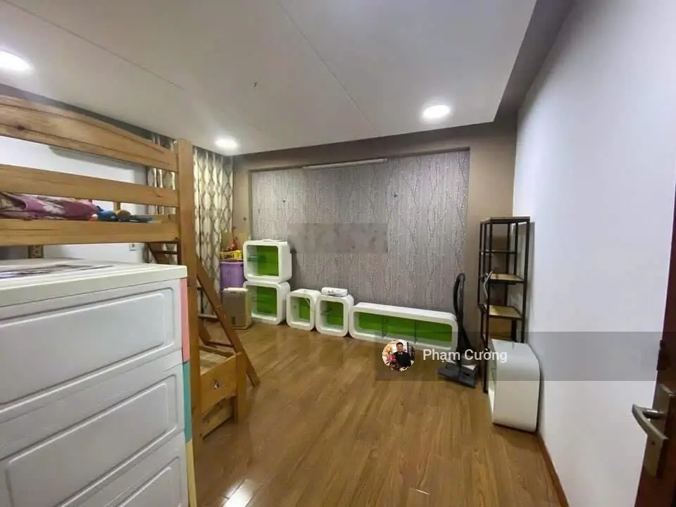 Cần tiền bán gấp nhà Phân Lô ô tô vào nhà phố Thái Hà, Đống Đa giá giật mình 69m2 - 18.2 Tỷ