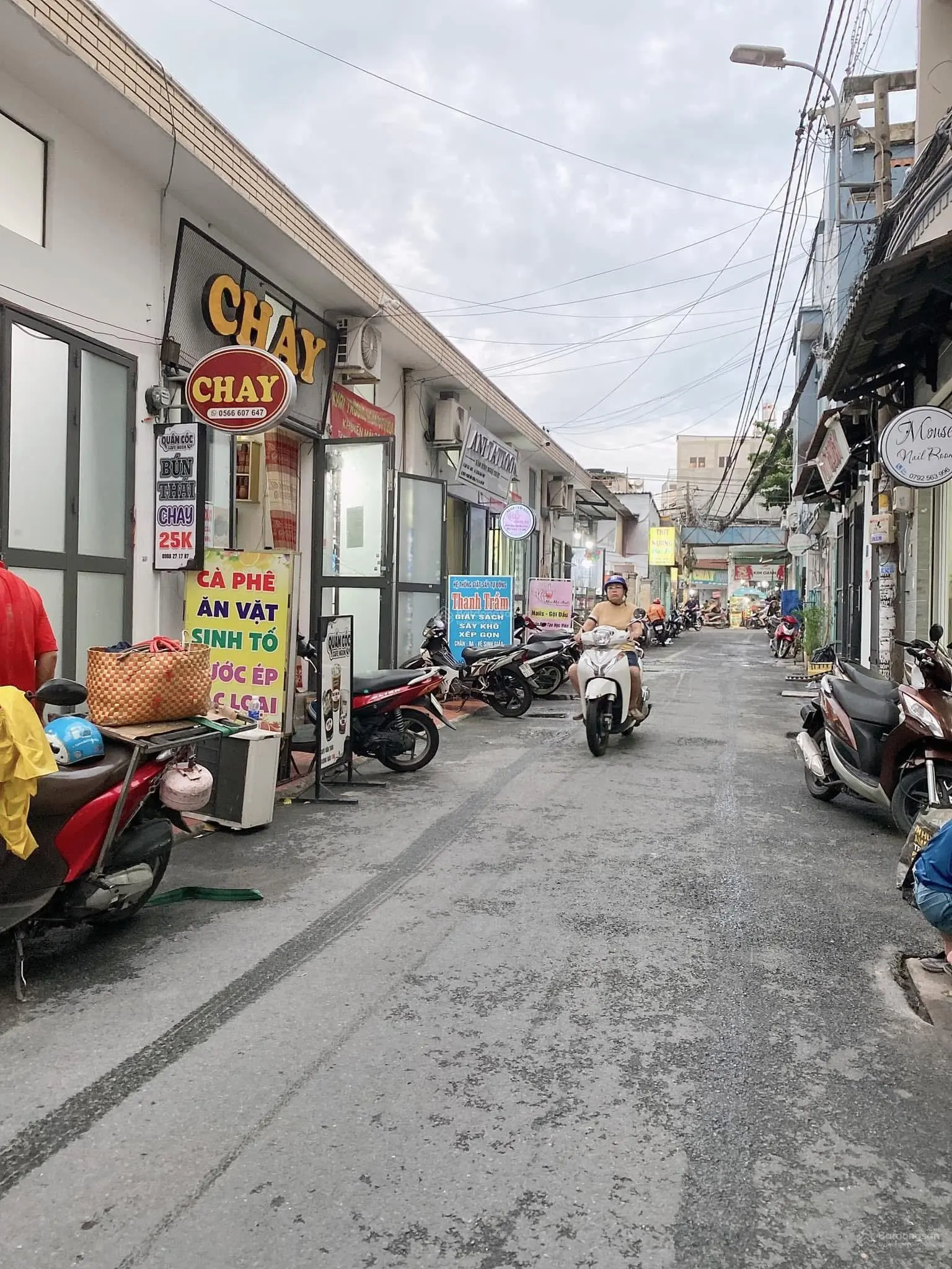 Bán nhà chính chủ hẻm 205 Phạm Văn Chiêu, 4.8 x 23m, căn góc 3 tầng, hẻm 8m cho thuê 25tr/tháng.