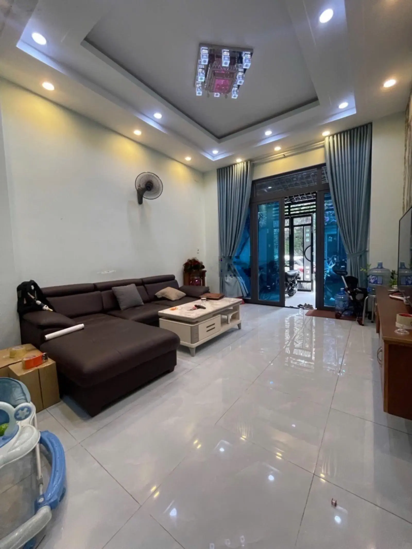 Bán nhanh nhà mặt đường gò xoài 4x12m 1 trệt 2 lầu giá giảm chỉ còn 4,9 tỷ