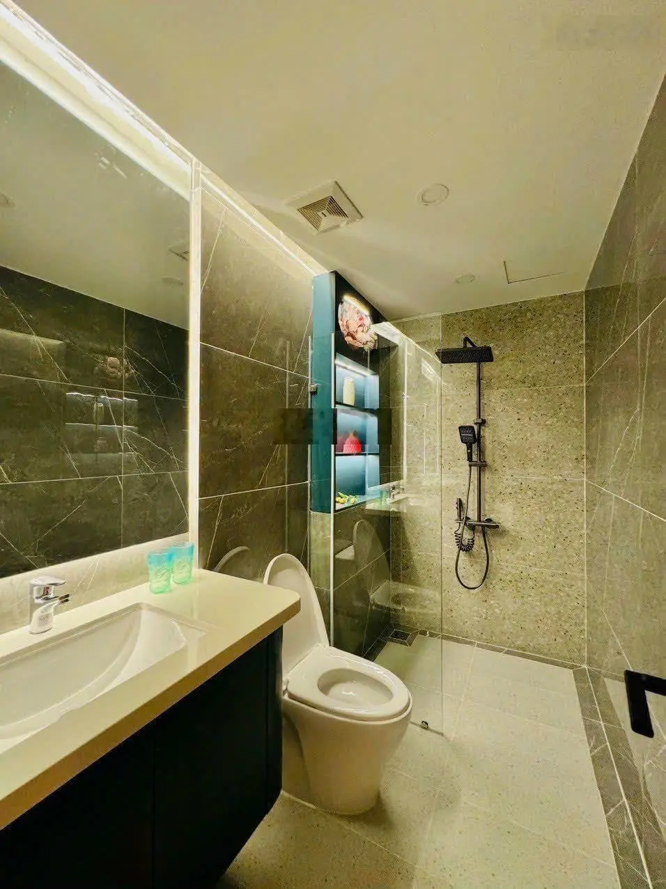Siêu phẩm quận 4 đường Vĩnh Hội P4 sở hữu riêng nhà 52m2 giá 3 tỷ 290, hẻm 5m, LH 0938350527