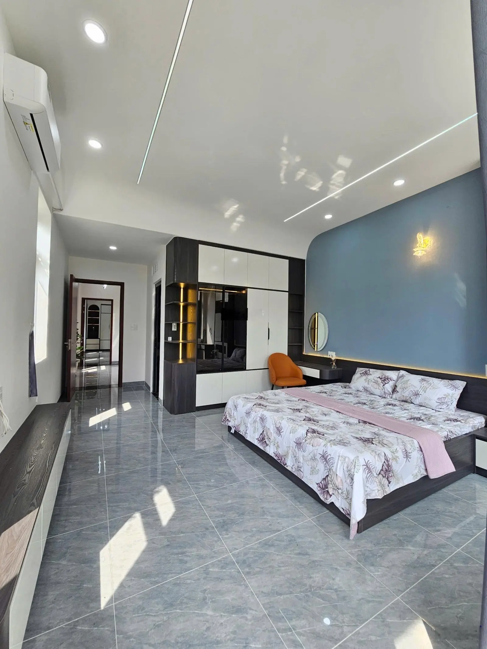 Căn Góc 2 Mặt Tiền: 6Tỷ800_92m2 Nhà 1 Trệt 2 Lầu Full Nội Thất KDC Phú Hồng Thịnh 8, TP.Thuận An