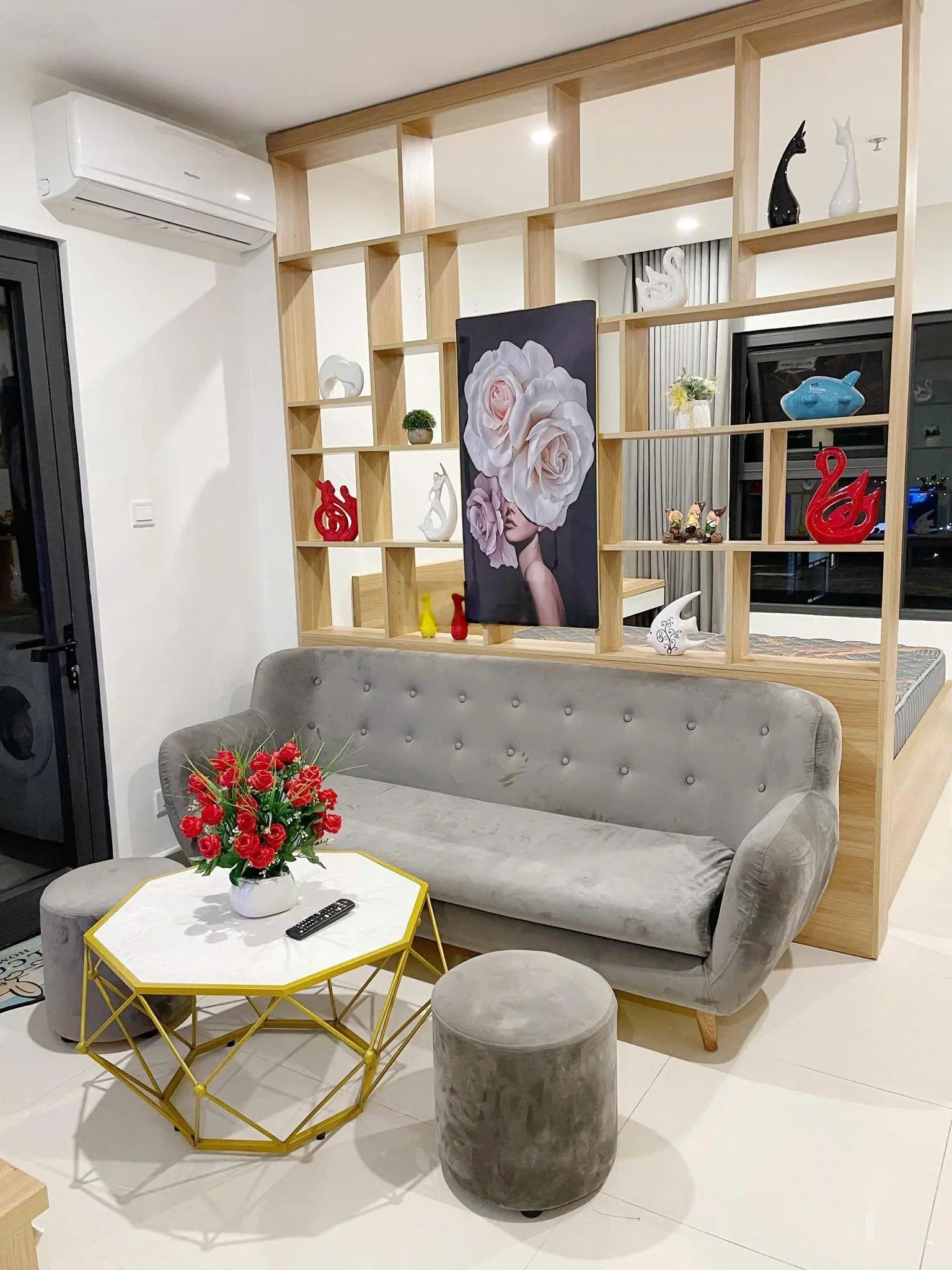 Chính chủ bán căn studio full đồ tầng trung tại S1.10 (miễn môi giới)