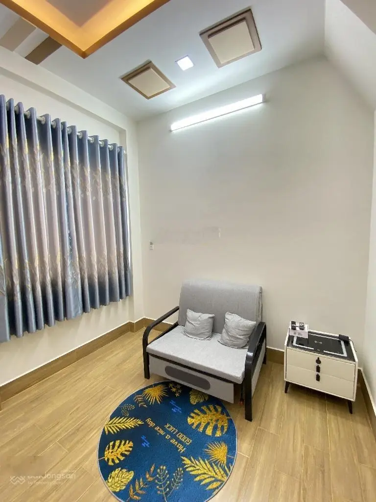 Bán nhà Vĩnh Khánh Quận 4 - 2 tỷ nhỉnh - 3 Tầng - nhà mới full nội thất