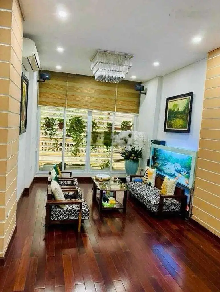 Nhà Phân Lô Ô tô chạy vòng quanh - Trương Định - Tân Mai - Chủ Cần bán để chuyển ra BIỆT THỰ