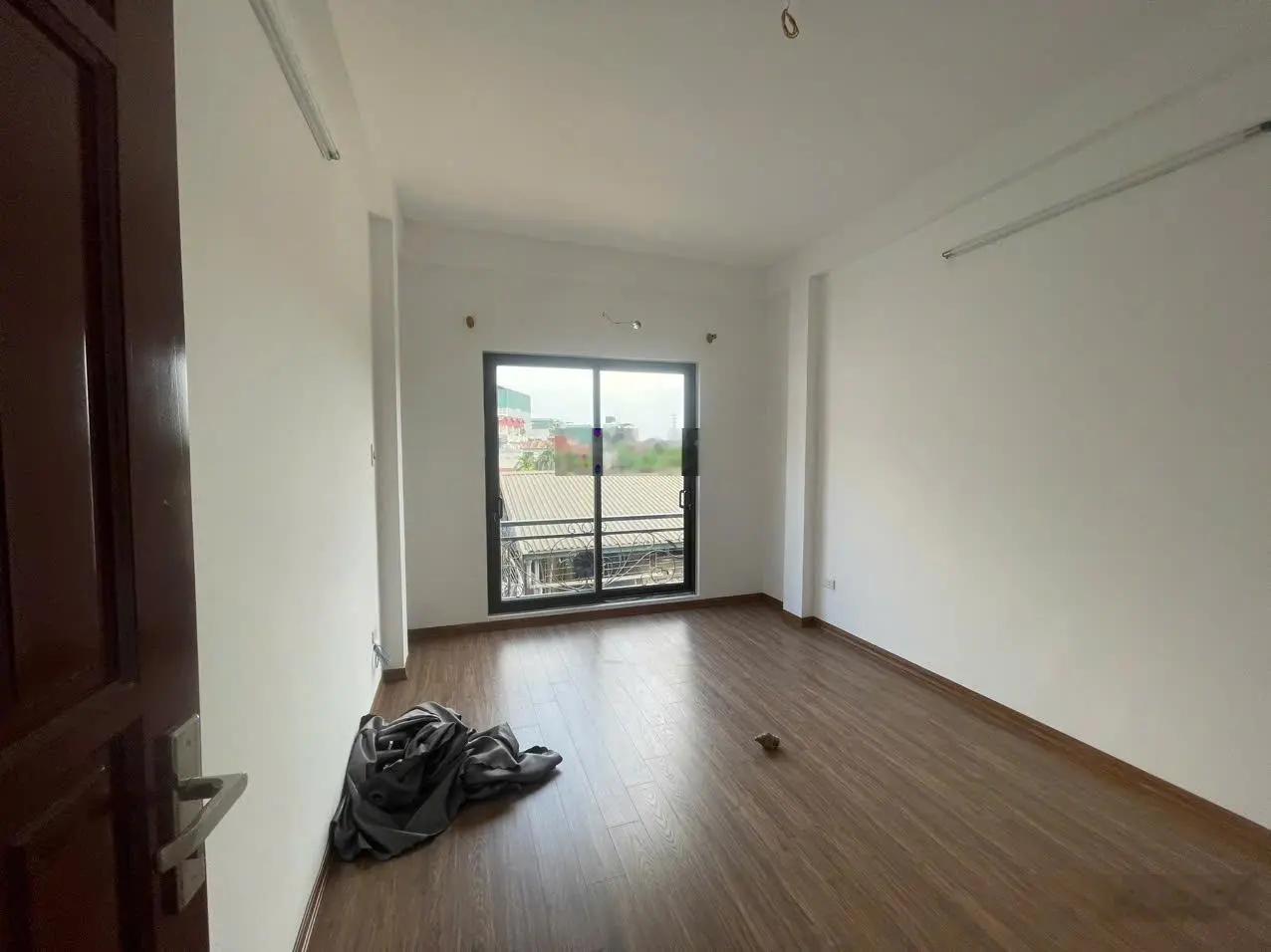 Bán nhà mới đẹp phố Nguyễn Chính Hoàng Mai Hà Nội DT 45m2 5 tầng MT 6,3m giá 10,3 tỷ nhà đẹp