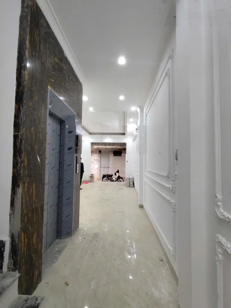 Bán Nhà: Ngọc Hồi, 65m2,5 tầng,6 ngủ,thang máy,cách BX Nước Ngầm 0.9km,3 bước ra oto tránh.Hơn 7 tỷ