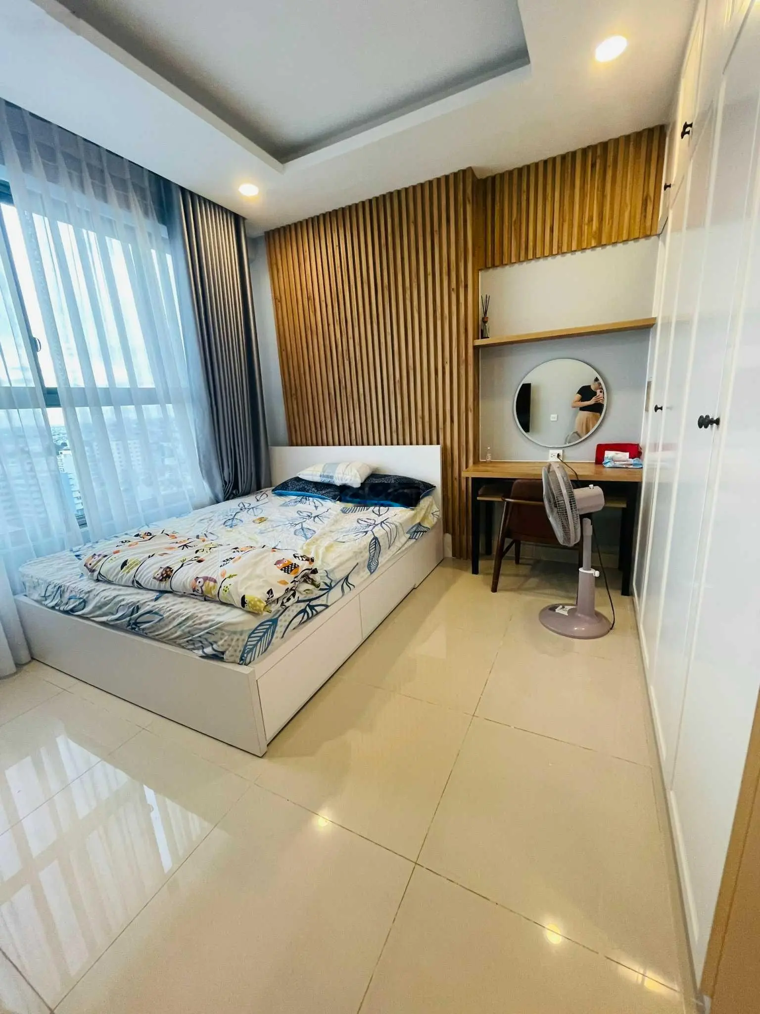 Bán nhà siêu đẹp, 3.3 tỷ, 57m2, 1 phòng ngủ, tòa Botanica Premier, Novaland, sát sân bay TSN