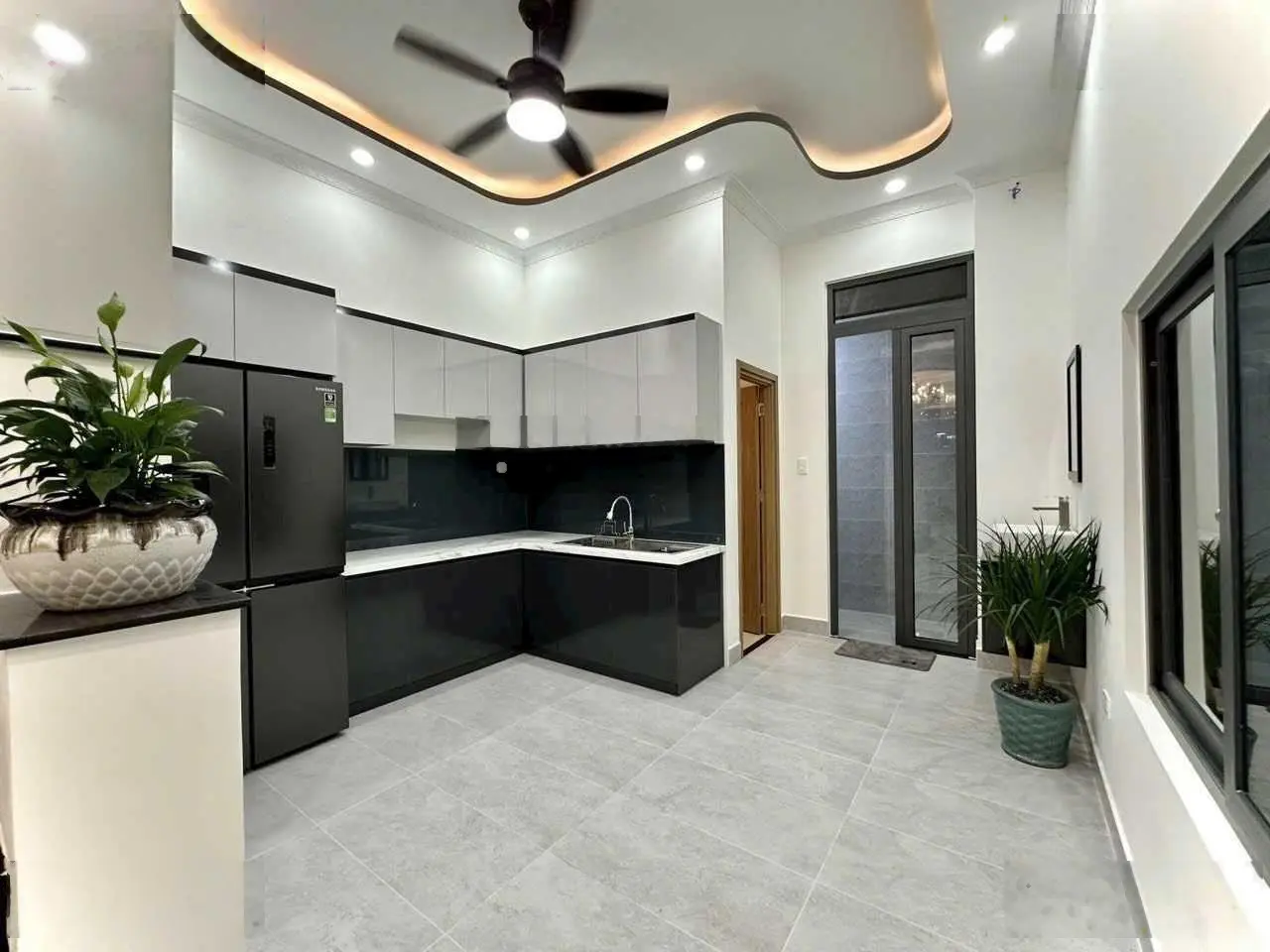 VIB thanh lý nhà đẹp 1 trệt 2 lầu ngay Nơ Trang Long, Bình Thạnh gần UBND Phường 13