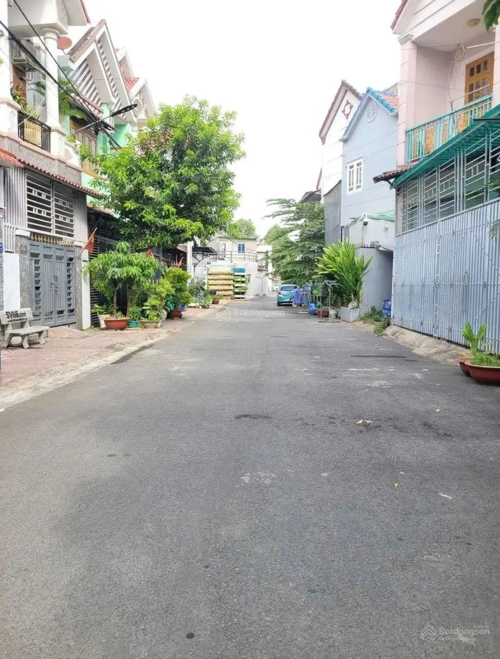 Nhà 2 lầu 1 triệt gần sân vận động Đông Hòa