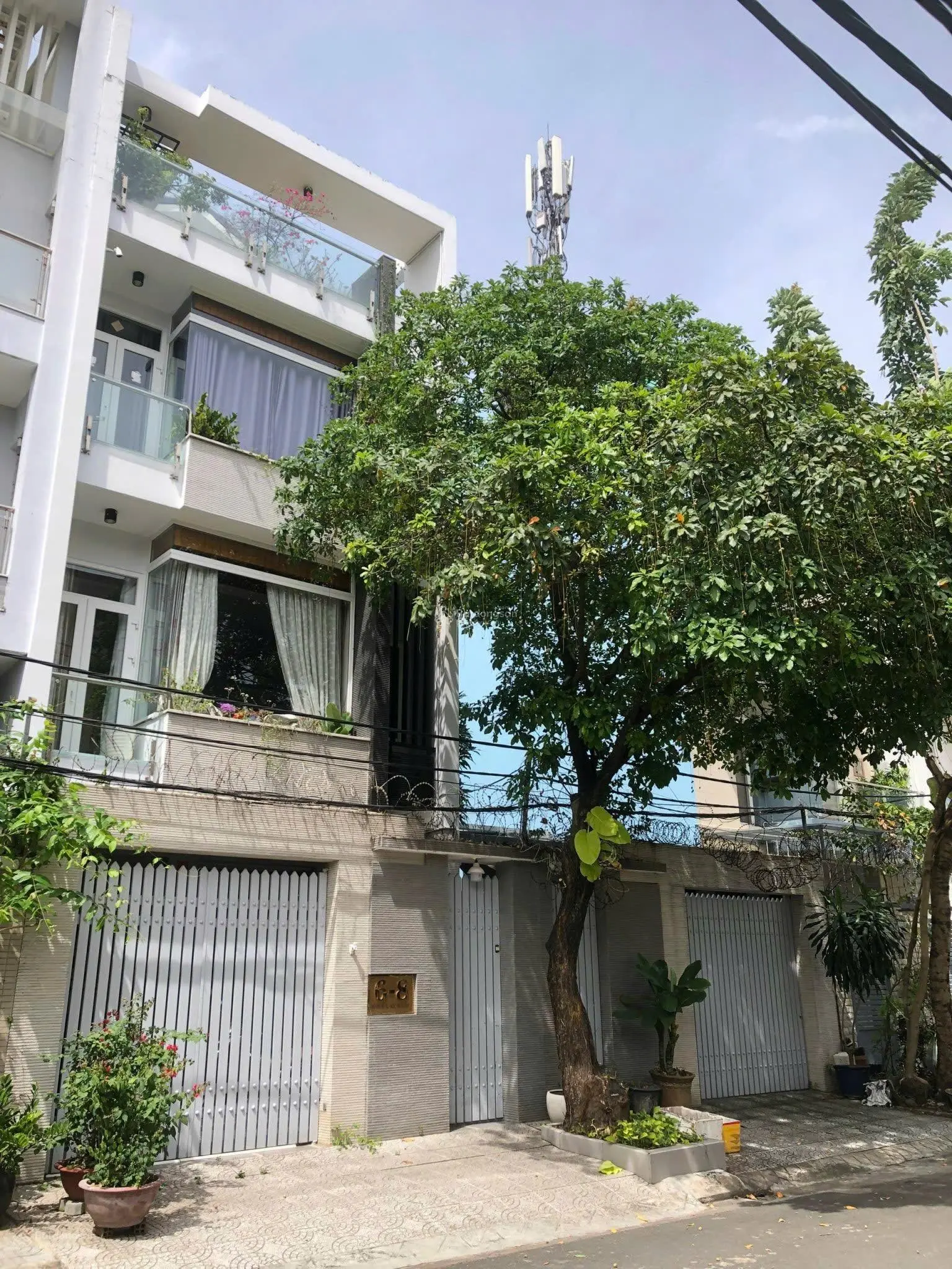 Bán gấp nhà phố, dt 6x20,có hầm khu trung sơn giá chỉ 19.9 tỷ!