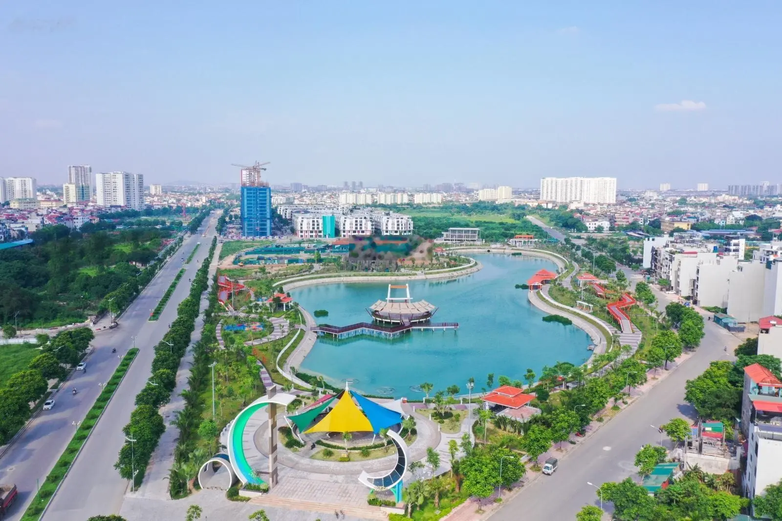 Em chính chủ cần bán nhanh 78m2 (2PN + 2VS) - giá 4,9x tỷ - Bc Đông Nam - view hồ cực đẹp