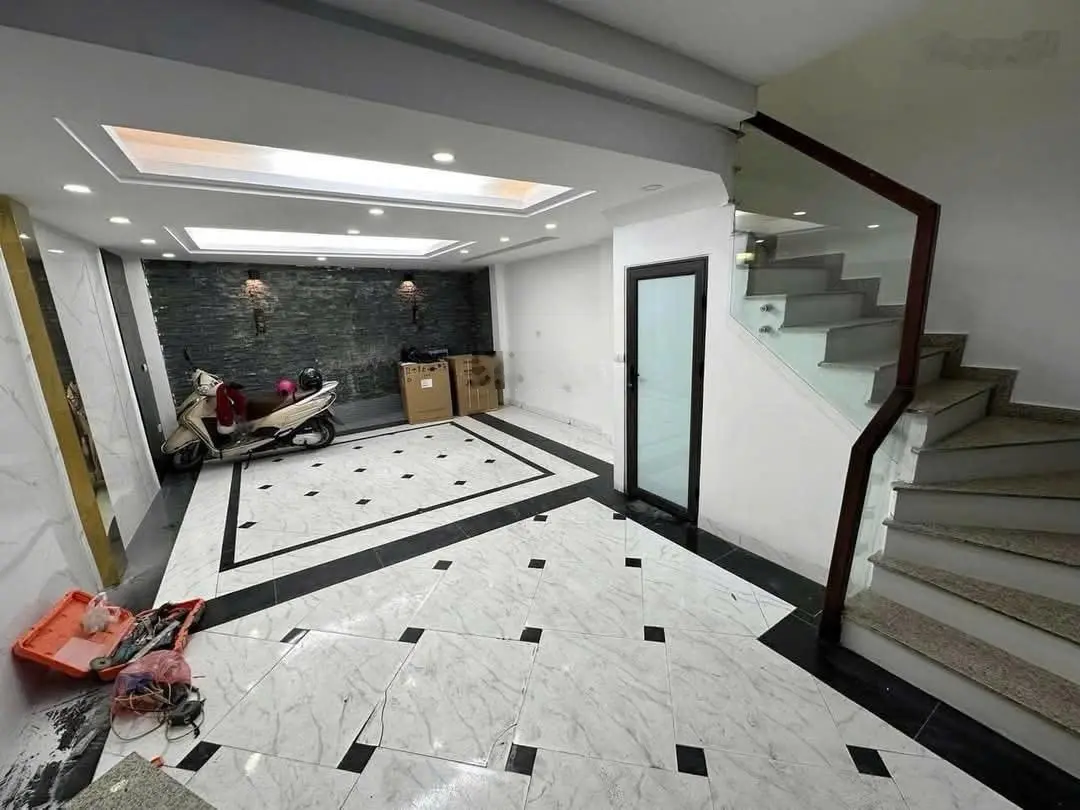 Chính chủ bán gấp, nhà thanh xuân, 43m, 5 tầng, dòng tiền ổn định doanh thu 40tr/tháng