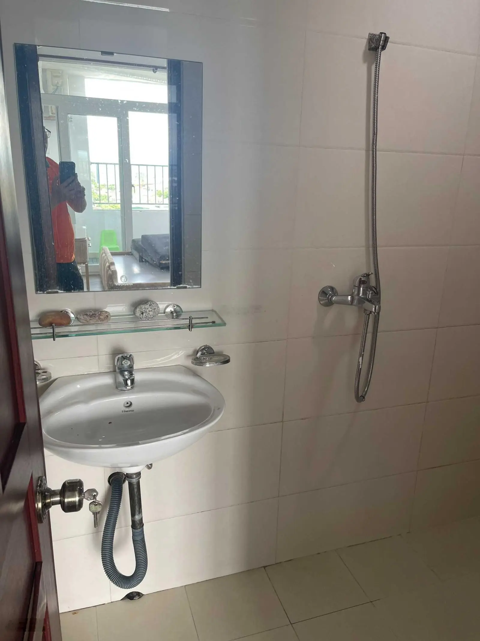 Có lốt ô tô, có hỗ trợ cho vay trả góp. Chung cư Kim Trường Thi, LH: 0948 477 ***