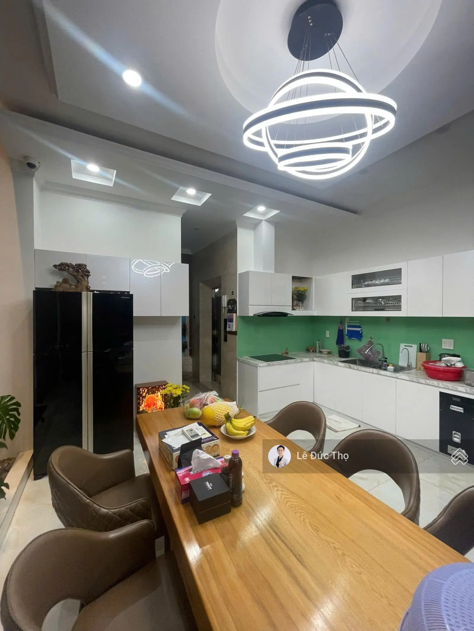 Bán nhà đẹp 5 tầng có thang máy hẻm oto 95 Bạch Đằng, ngay trung tâm, gần biển. Giá hạ 10,5 tỷ