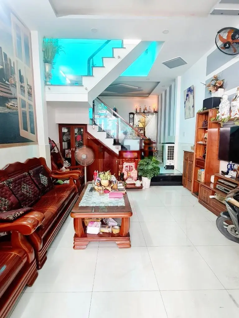 Chủ cần bán gấp căn nhà đẹp Q7 gần trường ĐH Marketing, ĐH Tôn Đức Thắng, đầy đủ tiện ích