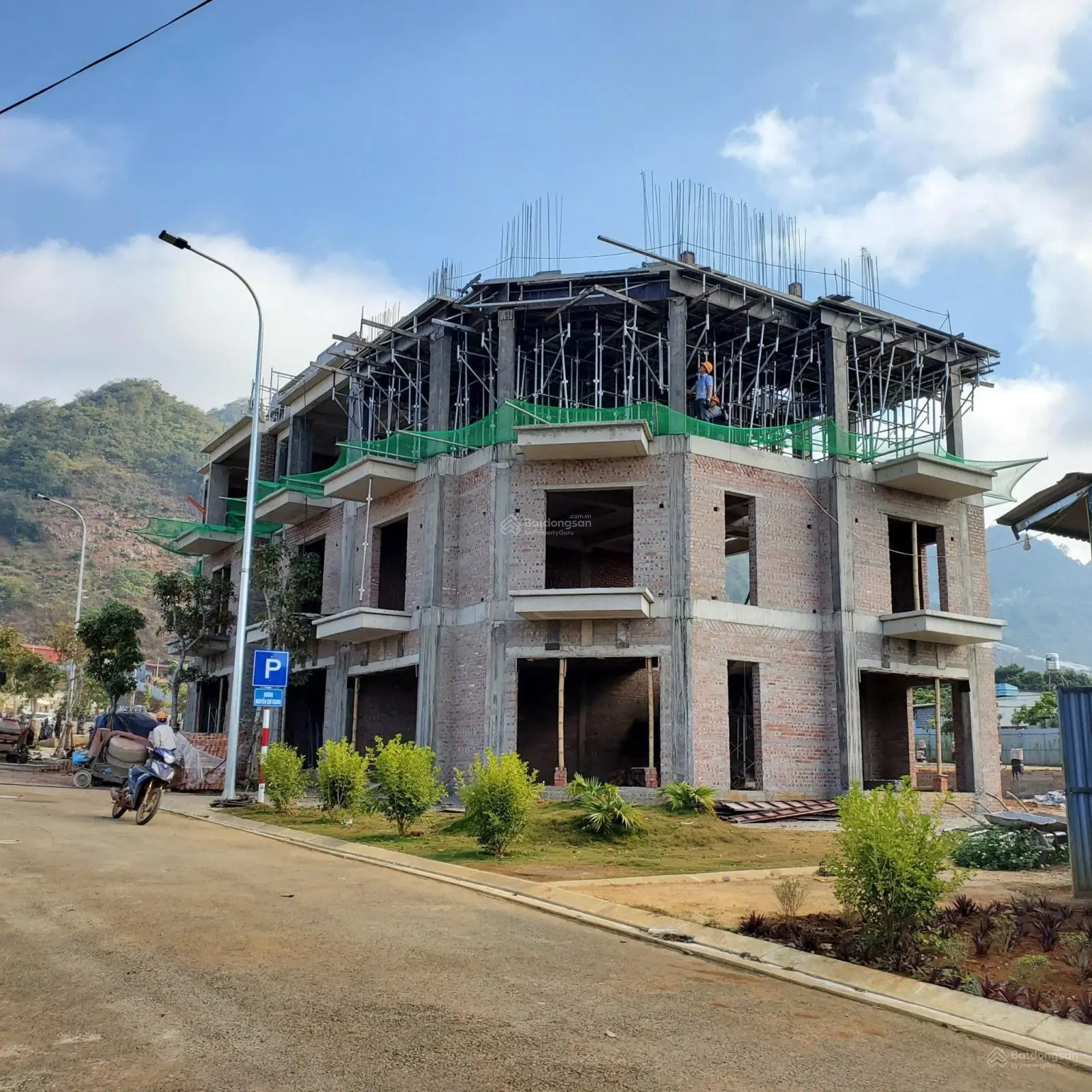 Bán shophouse nghỉ dưỡng thị trấn mộc châu lợi nhuận full 365/ngày giá chỉ từ 2.6 tỷ