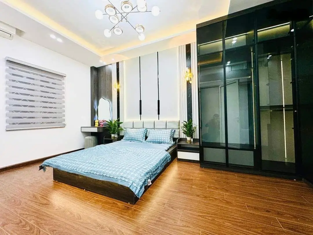 Bán gấp nhà Thụy Khuê, Tây Hồ, full nội thất ô tô đỗ cửa, nhà lô góc, diện tích 25m2 - 5T - MT 5m
