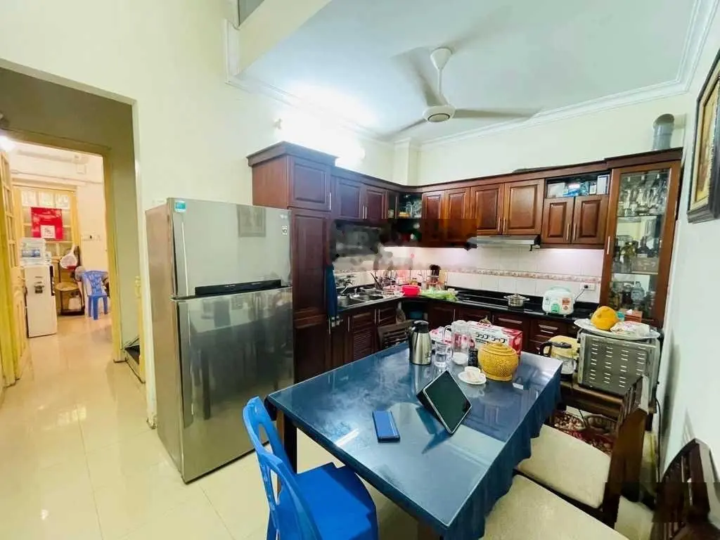Gia đình bán gấp. Vỉa hè oto tránh. Phương Mai Đống Đa. 68m2 5 tầng mt 5m giá 17 tỷ