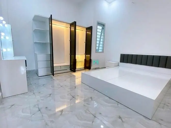 Bán Nhà Đường 7m - 54m2, 2 Tầng, Tặng Nội Thất, Nguyễn Duy Trinh, Q9