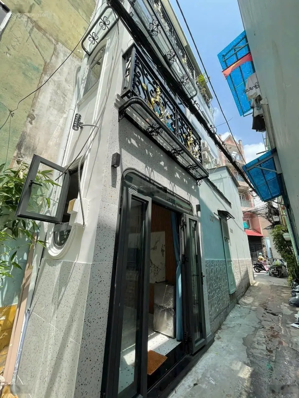 Bán nhà đẹp cách MT vài bước 3 tầng giá tốt 3.5tỷ Thích Quảng Đức Phú Nhuận