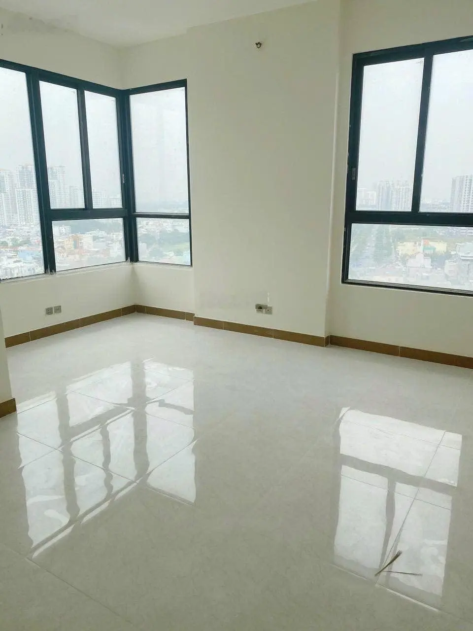 Era Town Q7 -1PN-1WC sổ hồng giá 1 tỷ 9; Block A1- 121m2-3PN view sông giá 3 tỷ 820. Lh: 0938 371 ***