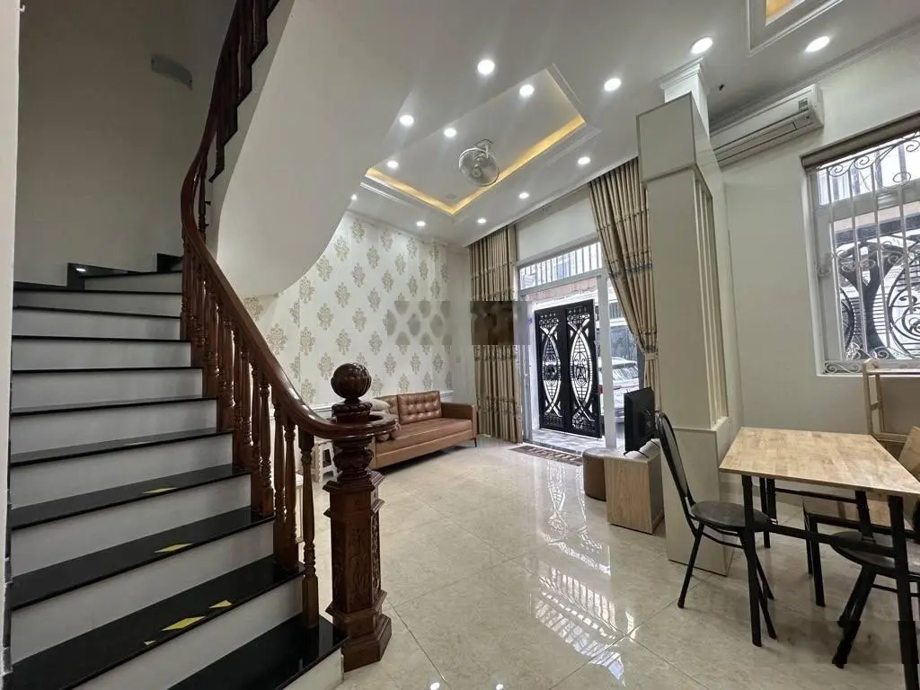 Mua nhà tặng toàn bô nội thất. Sở hữu biệt thự giá tốt nhất trung tâm thành phố Thủ Đức.