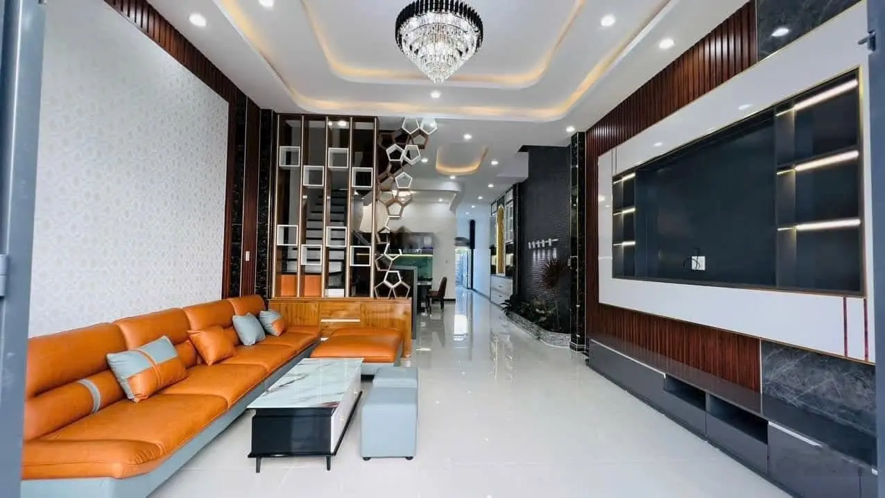 Bán ngộp căn ngay Đặng Văn Bi, Thủ Đức 70m2 sổ hồng riêng, đang cho thuê 25 triệu/th