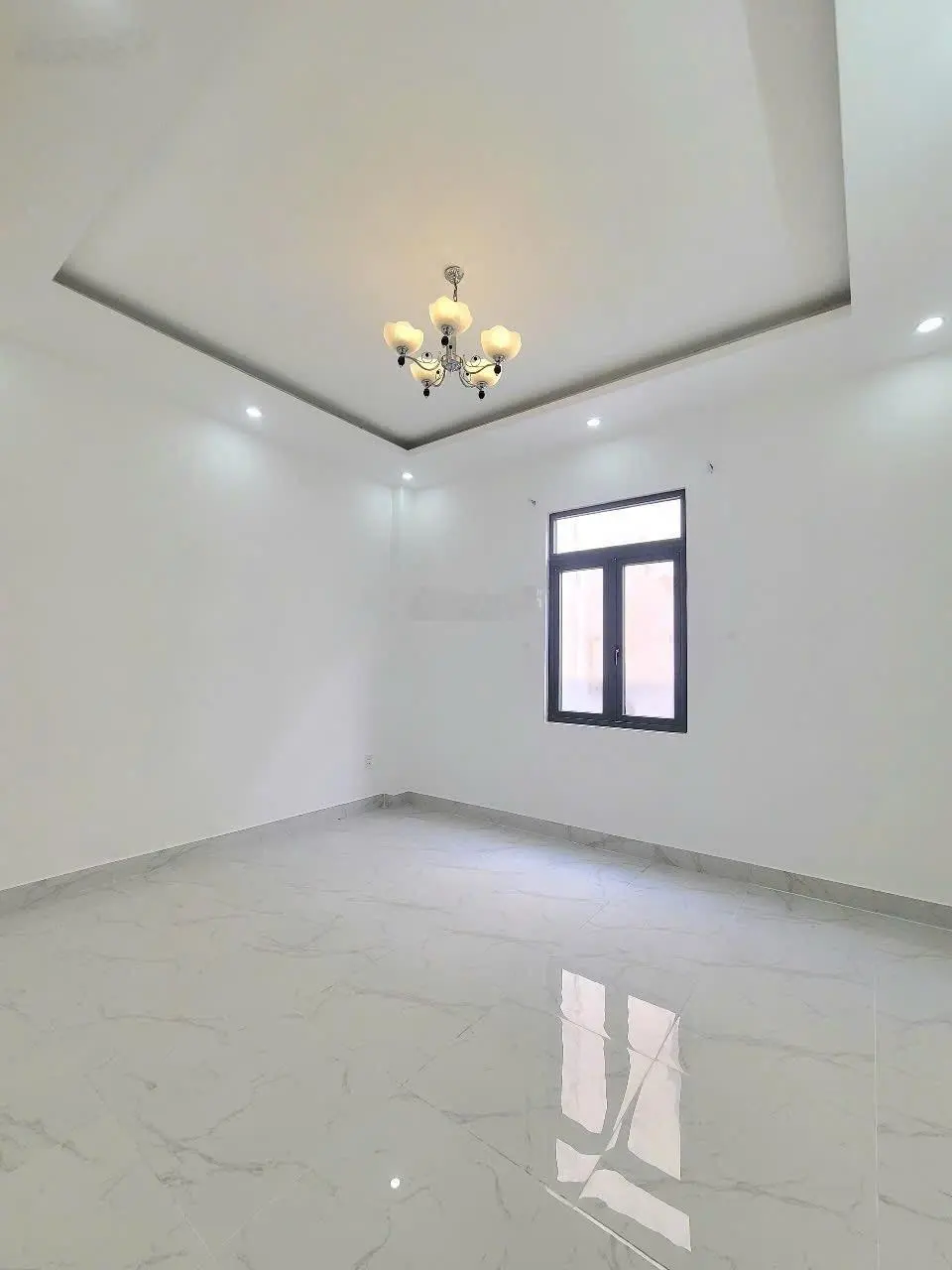 Nhà hoàn công rẻ: 4tỷ 67.5m2, ngang 4.5m nhà 1 trệt 2 lầu KDC cạnh vòng xoay ngã 6 An Phú, Thuận An