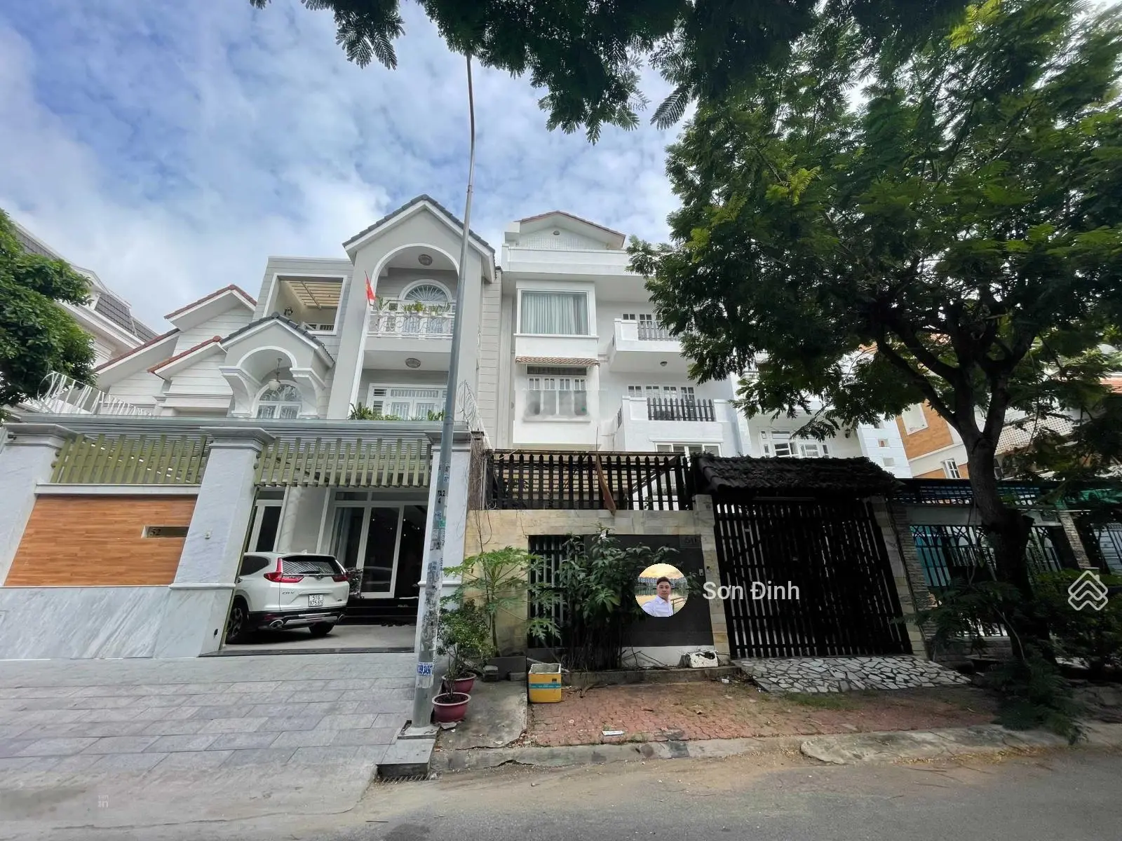 Bán lỗ biệt thự 8x25m KDC Nam Long Trần Trọng Cung quận 7 - sổ hồng riêng lh 0901 424 ***