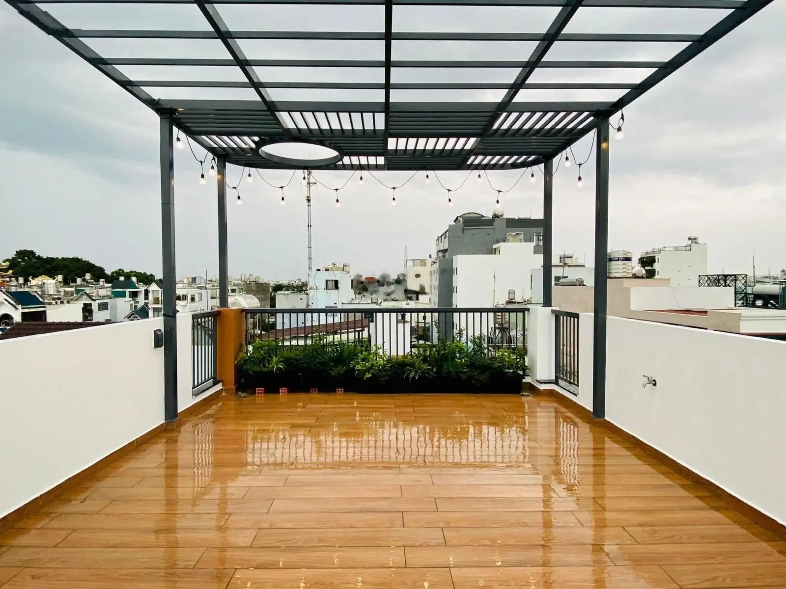 Cô 9 cần bán gấp nhà đẹp mới Võ Văn Tần-Q3. DT 53,76m2. GIÁ 3TỶ2. Hẻm 6m, 2Lầu, sổ sẵn riêng.