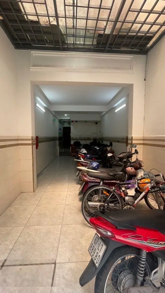 Bán toà nhà chdv mt đường p tân kiểng tt quận 7- 7 tầng thu nhập 50tr/tháng có thang máy gần ntt