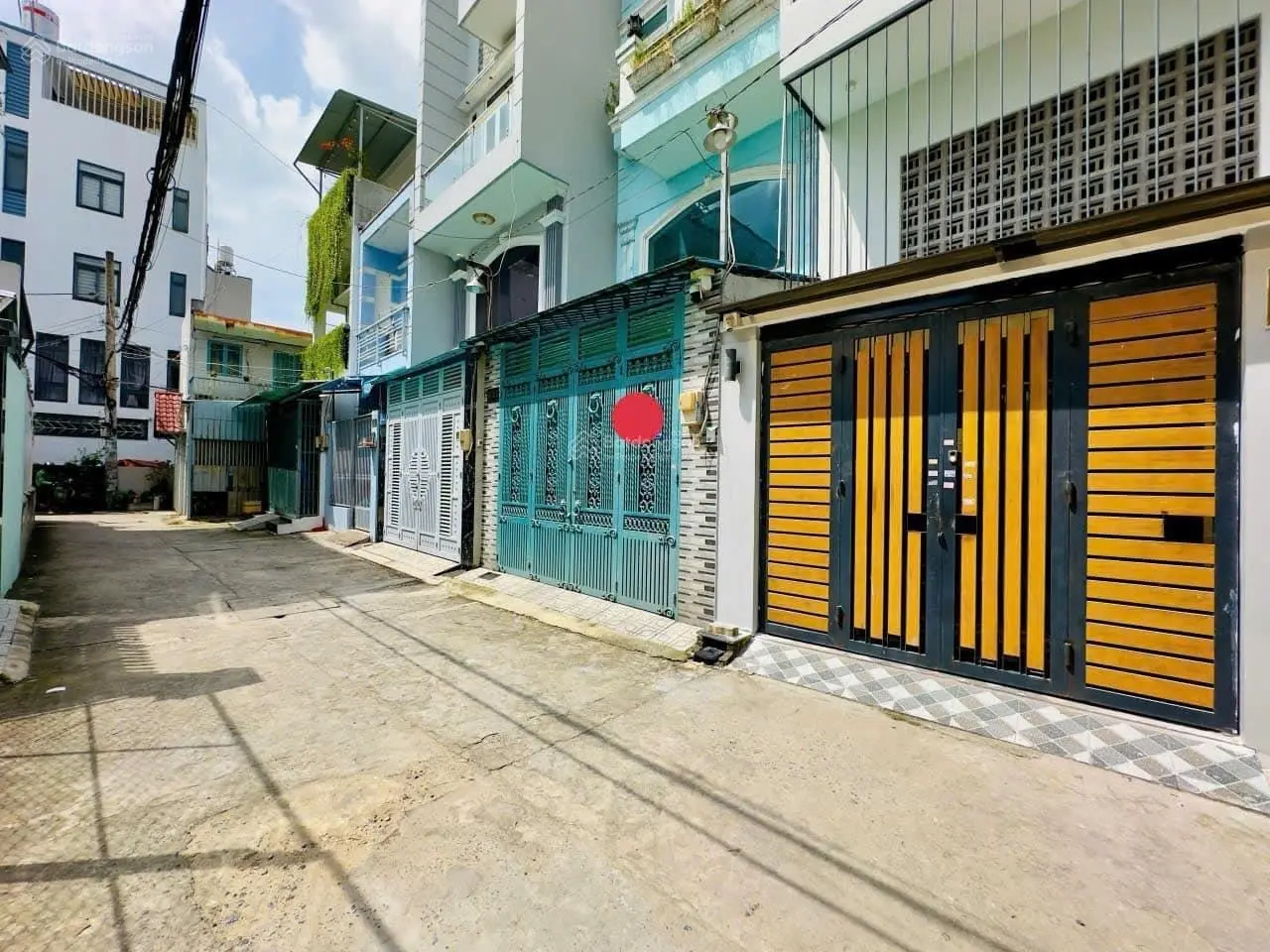 Bán nhà đang cho thuê 28tr ở Ung Văn Khiêm-Bình Thạnh. Gần Đại Học Hutech. Giá 3tỷ750/81m2