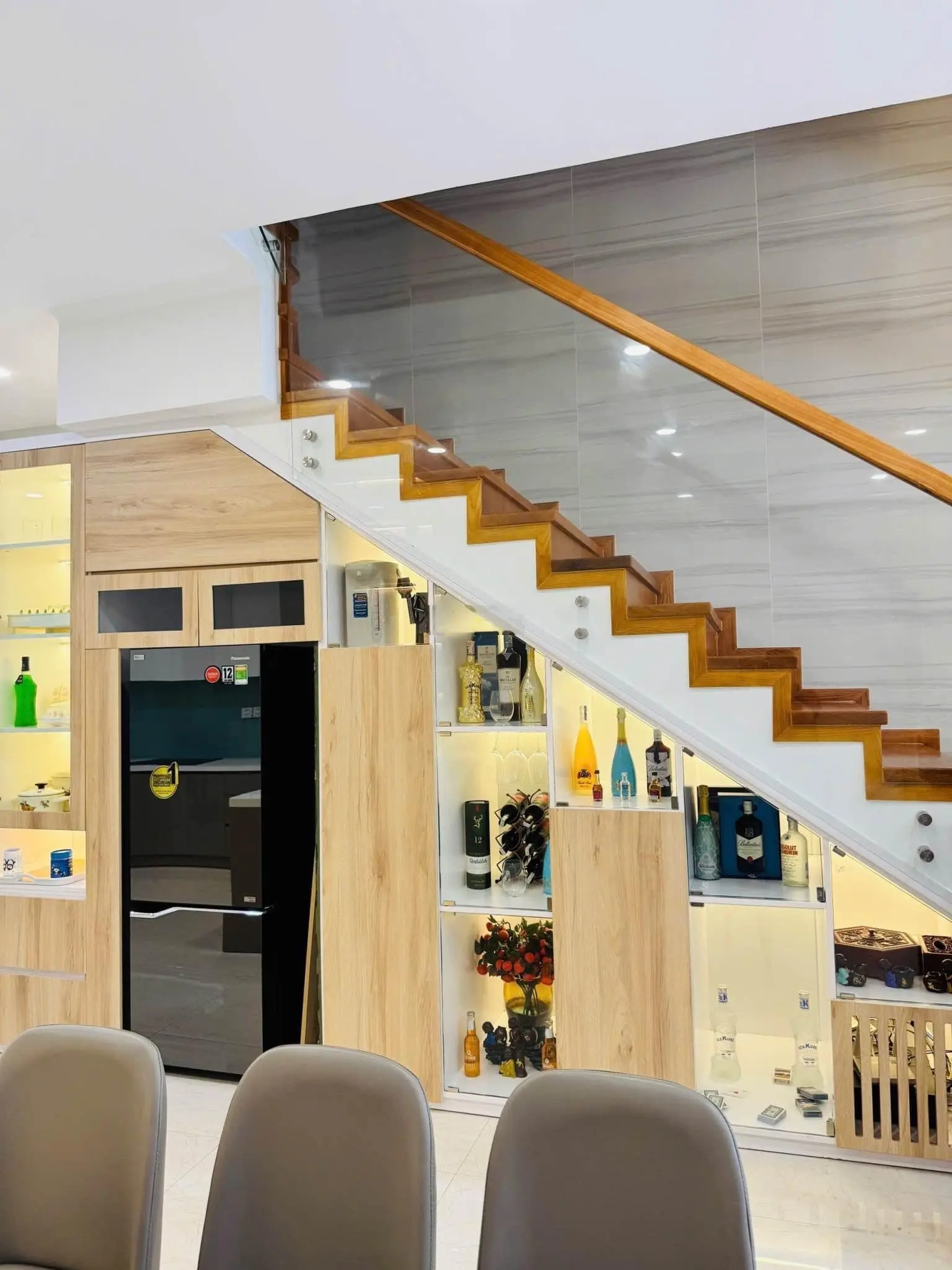 Cần bán nhà gói 8 Mỹ Gia KVG The Capella, đối diện hồ bơi mát mẻ, đầy đủ nội thất chỉ 7tỷ2