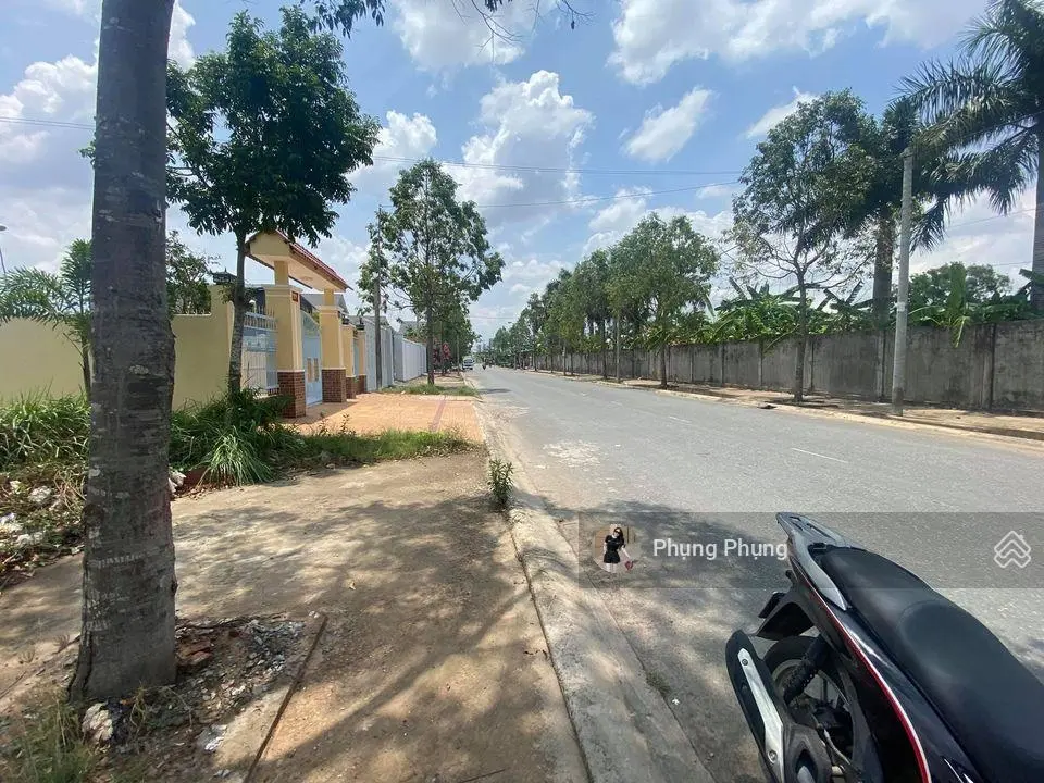 Kẹt tiền đẩy nhanh lô đất đường rộng hơn 6m ngay chợ Sóc Trăng, Phường 4, DT 100m2, chỉ 650tr, SHR