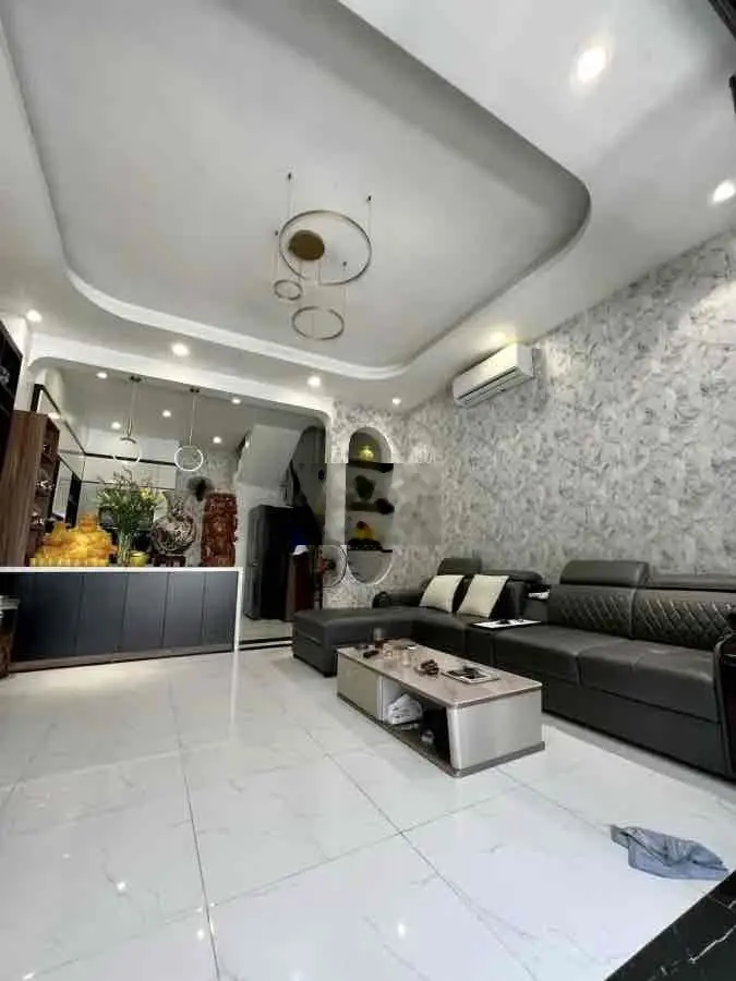 Cần tiền bán nhà Phố Khương Đình 52m - 4 Tầng - 5mMT ngõ oto tải vào.