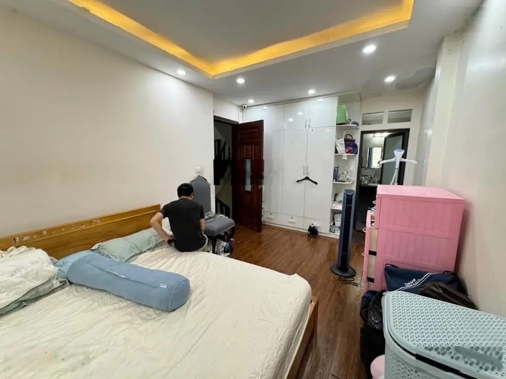 2 oto tránh nhau nhà Hoàng Văn Thái 46m x 4 tầng,Thoáng trước sau, nhà dân xây chắc chắn nhỉnh 15ty