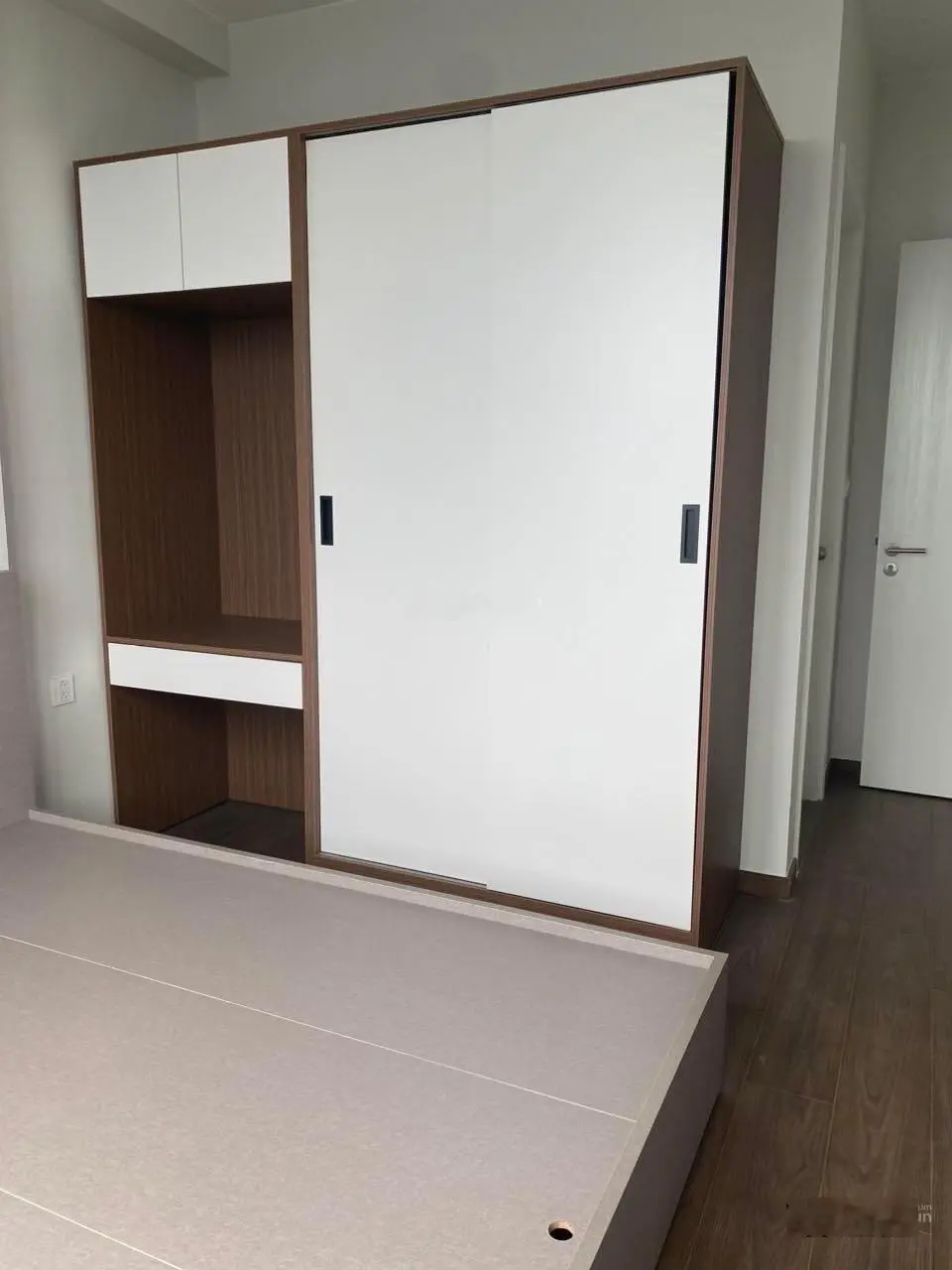 Cần bán căn hộ chung chư Gofl View Lê Phong Bình Dương, 2pn2wc tầng thấp, diện tích 72m2