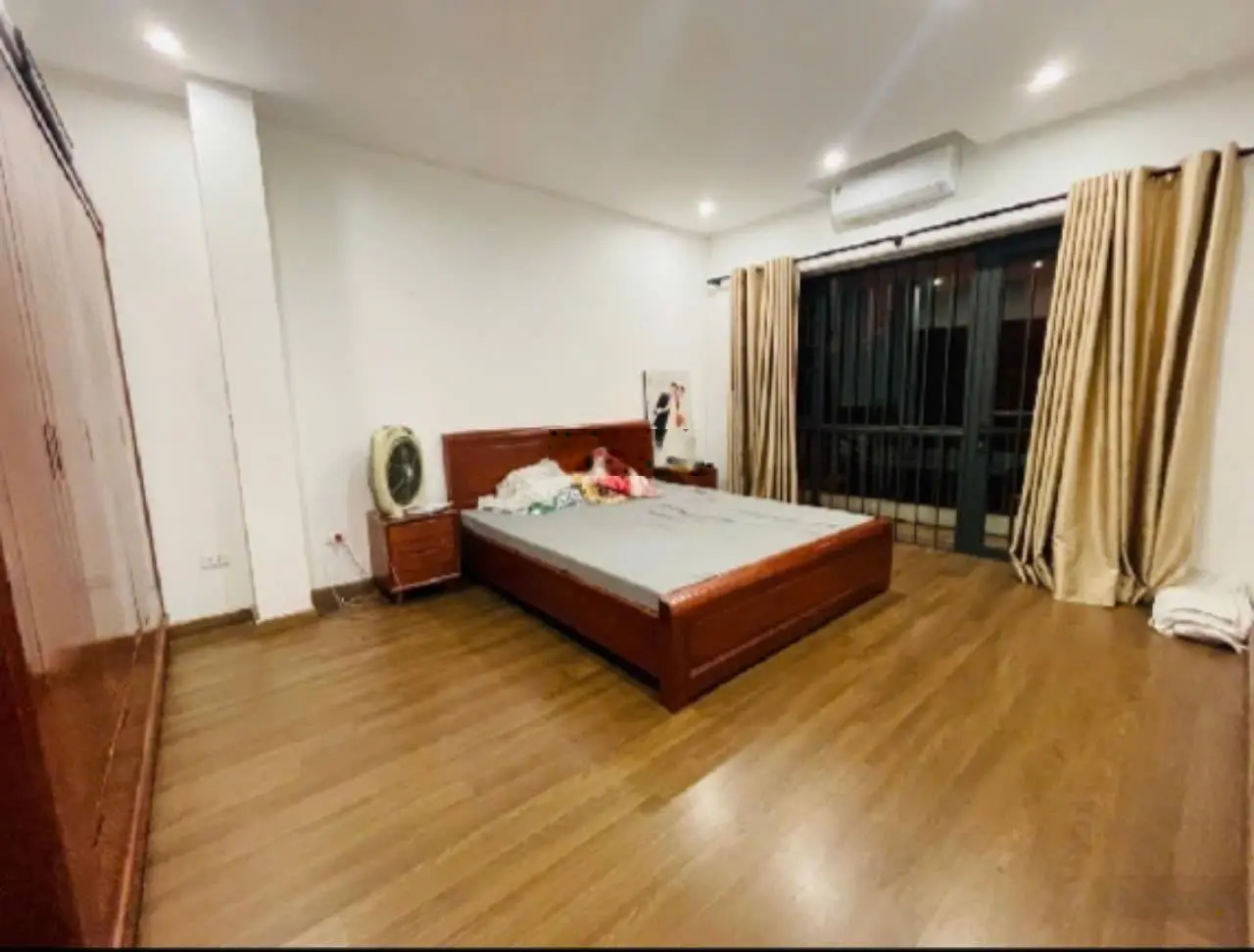Bán Nhà Đẹp Lô Góc 6 Tầng Tại Phố Khương Đình, Ngõ Rộng Thênh Thang, DT : 42m, Mt :5m_ GIÁ 10,6 Tỷ.