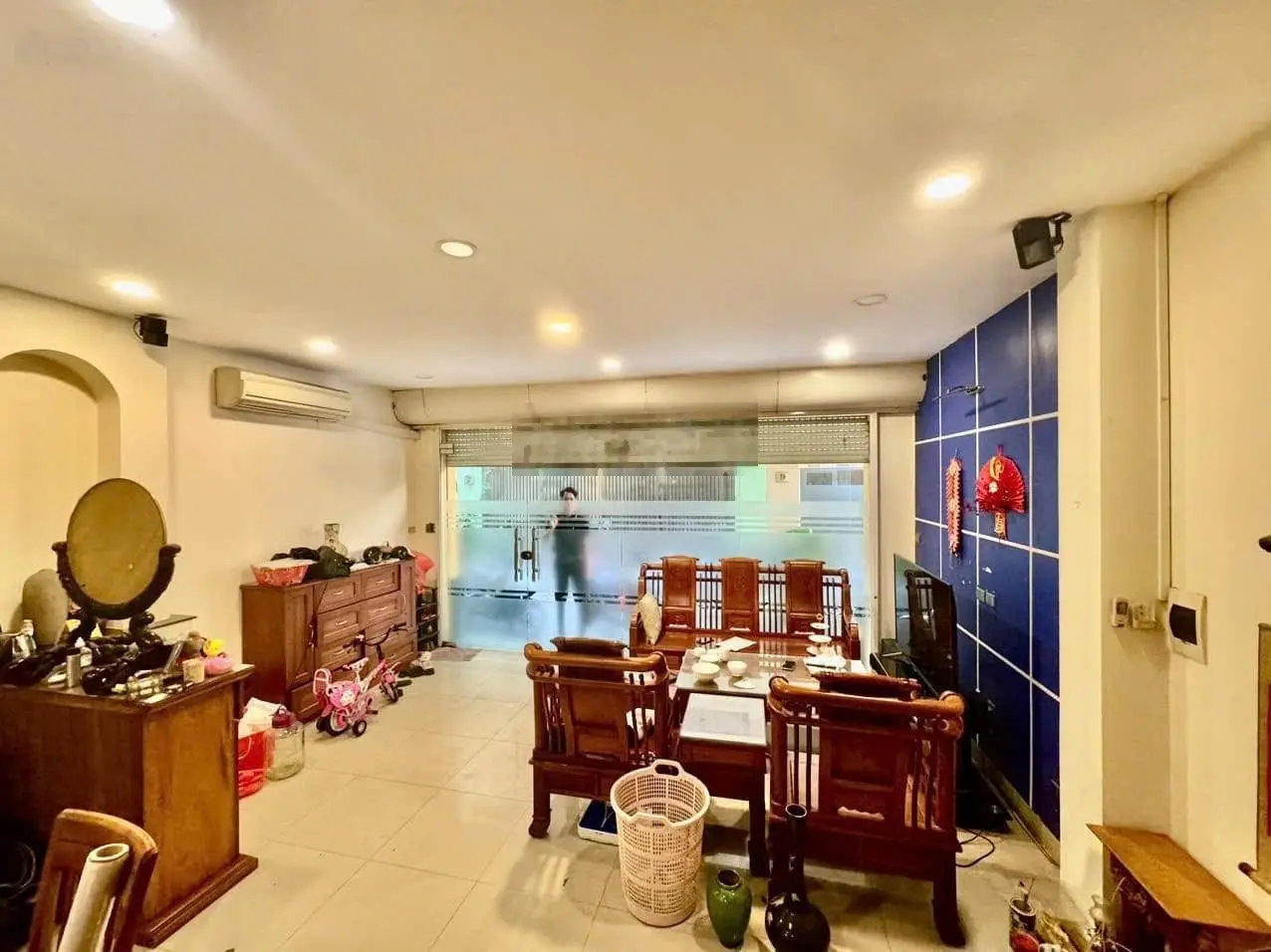 Chính chủ cần bán nhà trung tâm quận ba đình - sổ đẹp như hoa hậu- ở sướng - nhà như nhà phân lô.