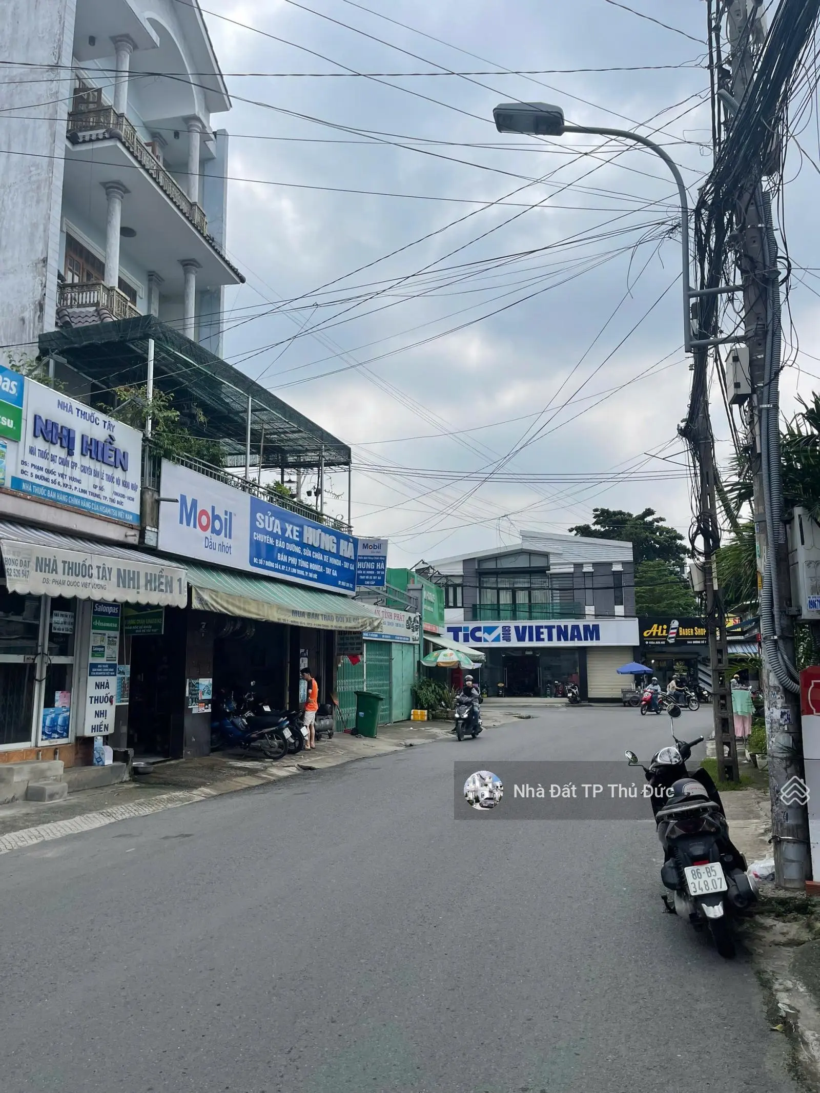 Vừa kinh doanh vừa ở - nhà 4 tầng giá siêu tốt - Sát bên Hoàng Diệu 2, Linh Trung, ngã tư Thủ Đức