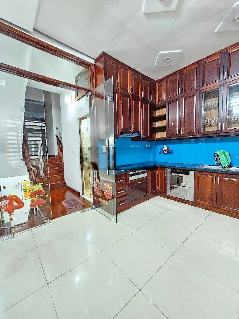 Cần bán nhà - phố Tân Mai - Hoàng Mai - ô tô tránh - vào nhà - tặng lại nội thất - hơn 10 tỷ