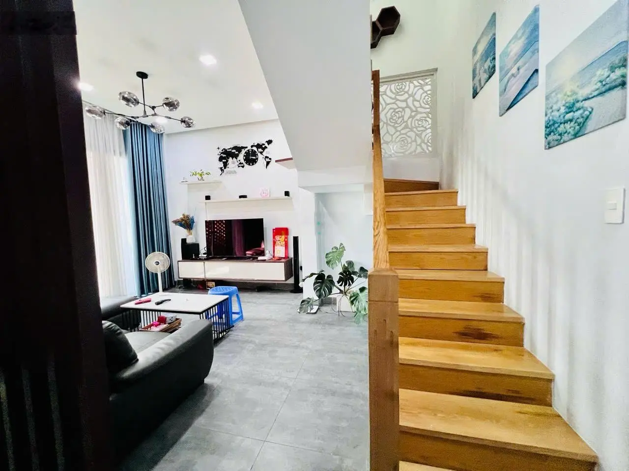 Nhà thiết kế hiện đại XD Kiên cố 1T2L + sân thượng Đ. Cây Keo p. Tam Phú gồm 3PN 3WC + sân đậu oto