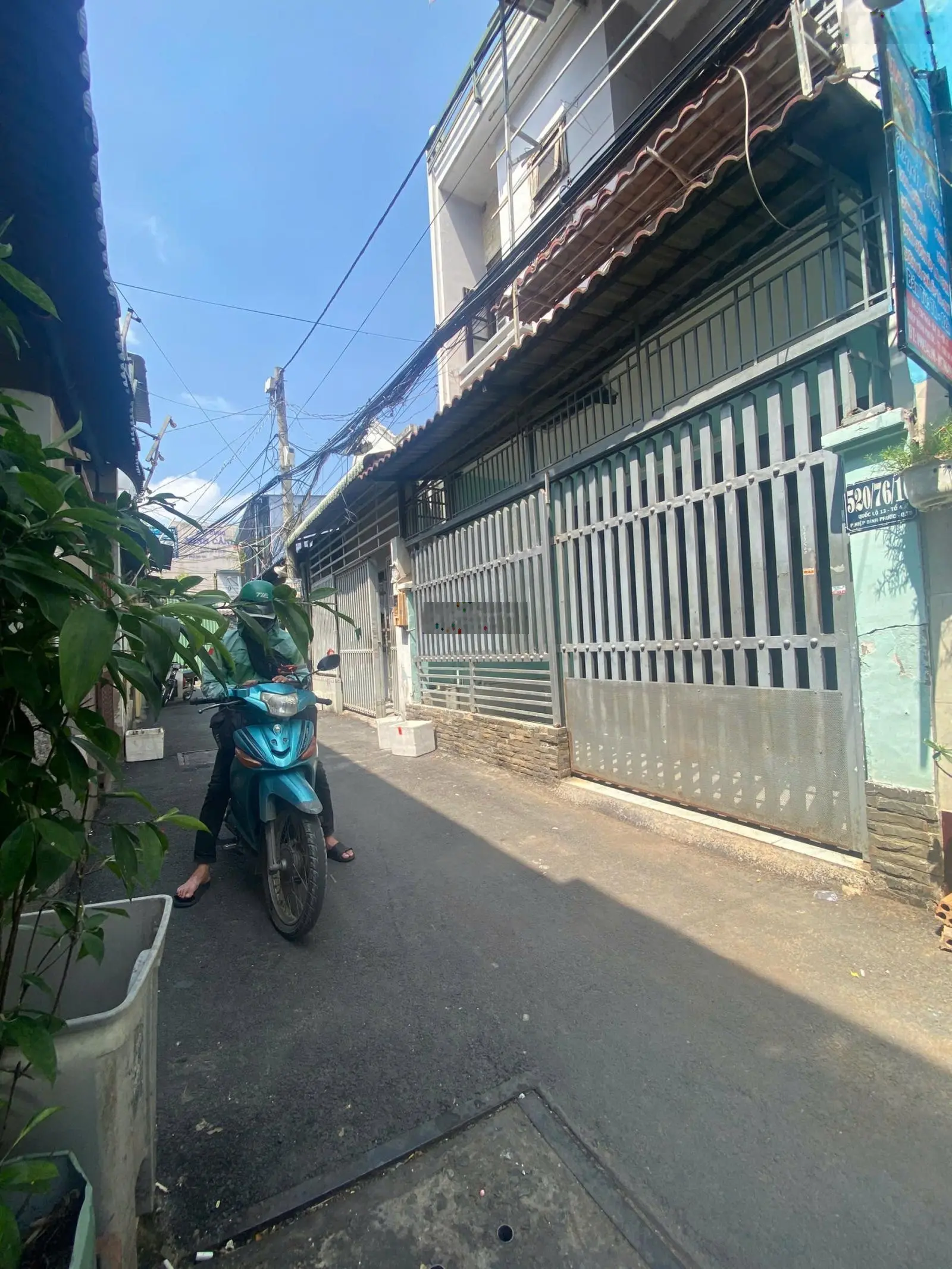 Bán nhà 2 tầng sổ riêng gần Quốc Lộ 13, Thủ Đức hẻm ô tô, giá chỉ 4 tỷ 950