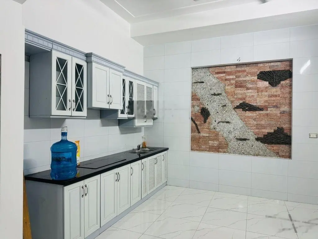 Lạc Long Quân, 50m 4 tầng, ô tô qua nhà, dân xây chắc chắn