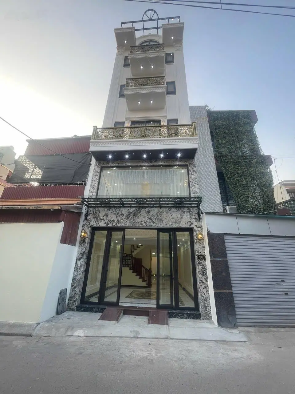 Bán nhà Thạch Bàn 86m2 x 6 tầng, thang máy x 5m mặt tiền đường thông ô tô tránh, kinh doanh