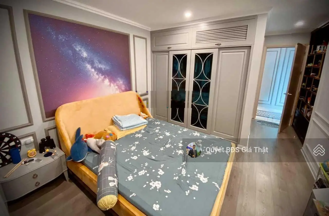(Giá thật) chính chủ bán căn 128m2, 3 phòng ngủ + 2 vệ sinh full nội thất giá 8.2 tỷ Times Tower